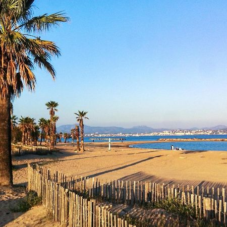 Maison Charmante A Cogolin Avec Vue Sur La Mer Et Piscine ภายนอก รูปภาพ