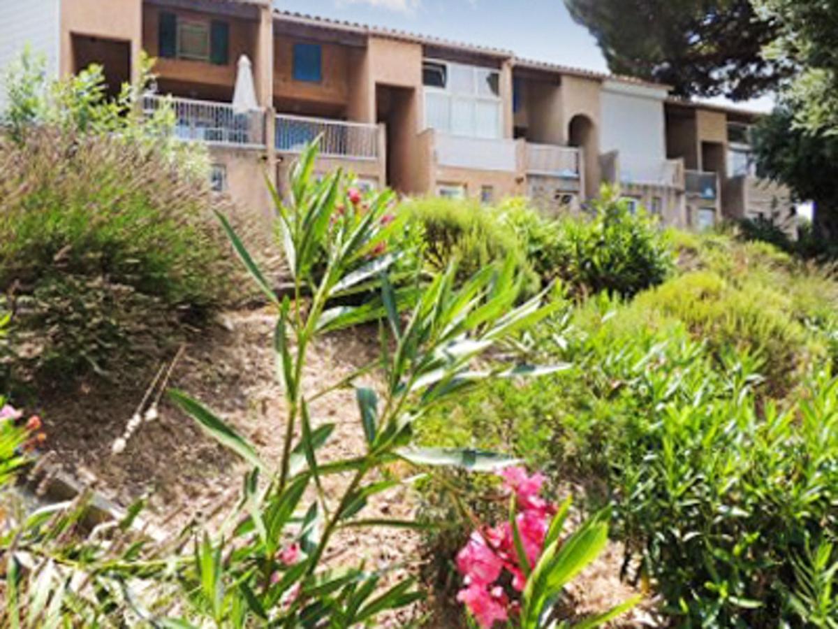 Maison Charmante A Cogolin Avec Vue Sur La Mer Et Piscine ภายนอก รูปภาพ